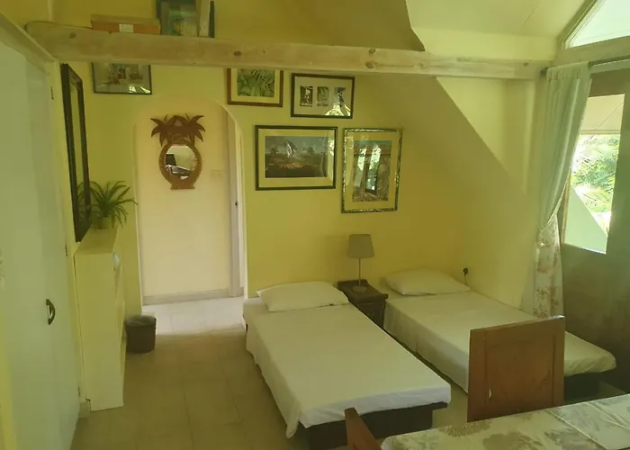 Maison Soleil Baie Lazare (Mahe)