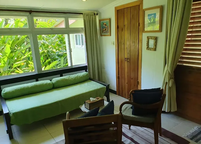 Maison Soleil Baie Lazare (Mahe)