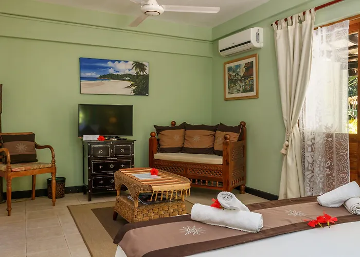 Maison Soleil * Baie Lazare (Mahe)